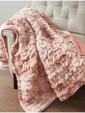 Alpine Valley Luxury Throw Fur Blanket